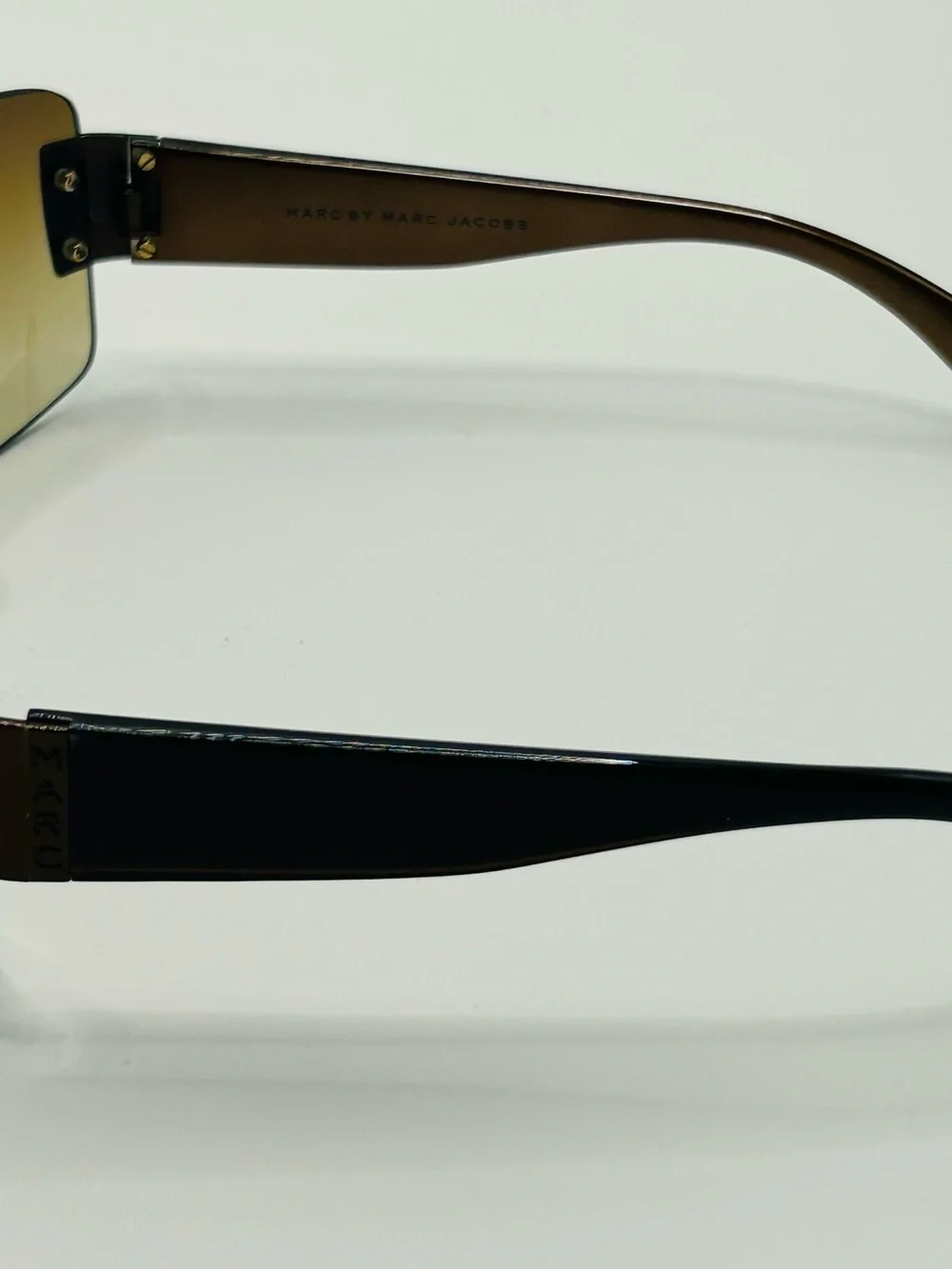 Marc Jacobs Rimless Sunglasses with Brown Gradient Lenses